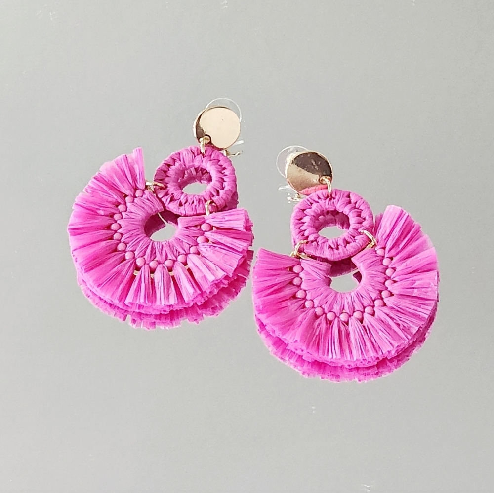 Sun Star Fashion Raffia Woven Drop Fuchsia Earrings